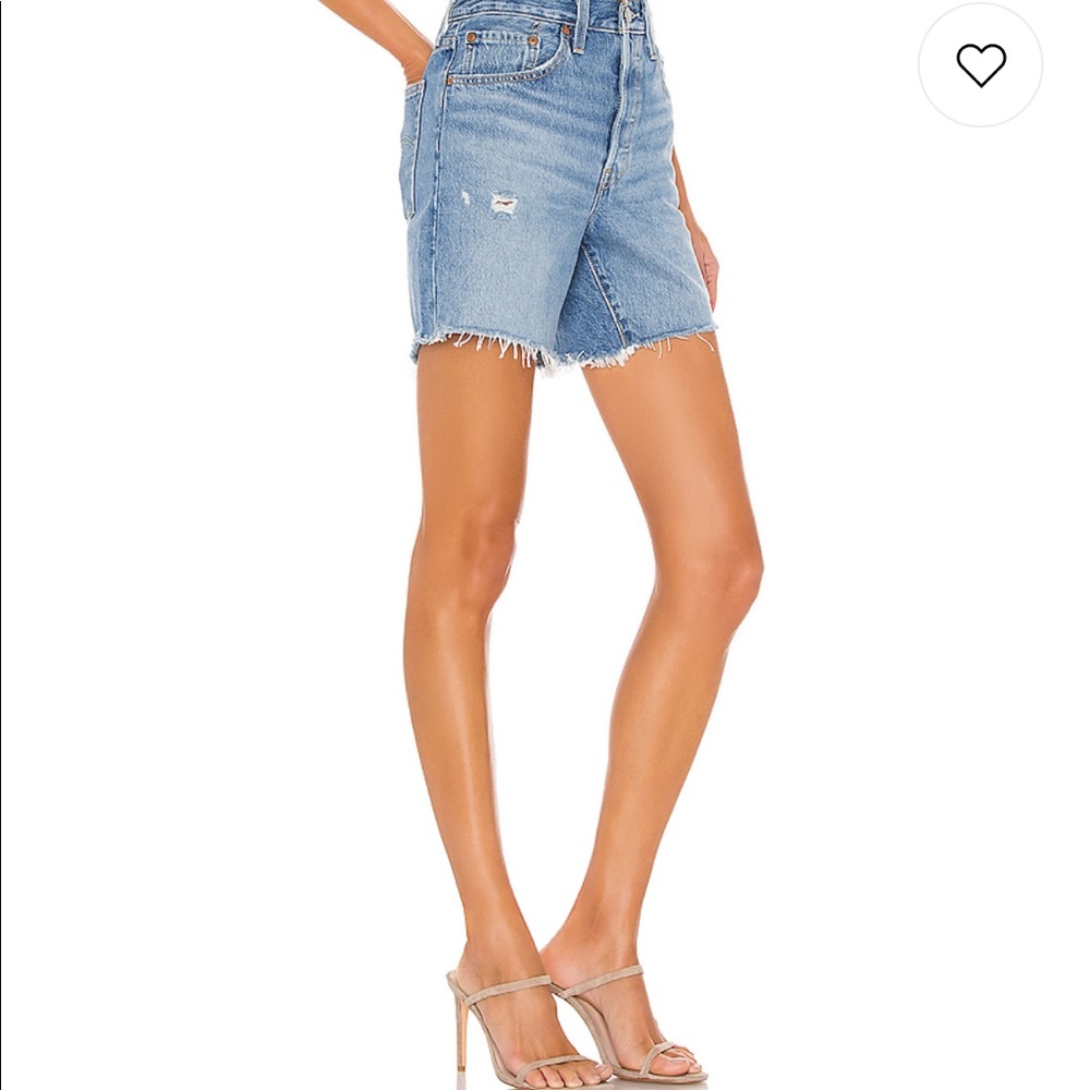 Levi’s 501 mid length shorts